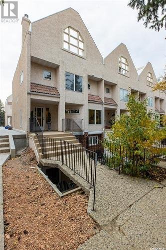 2338 Assiniboine Avenue East - Photo 1