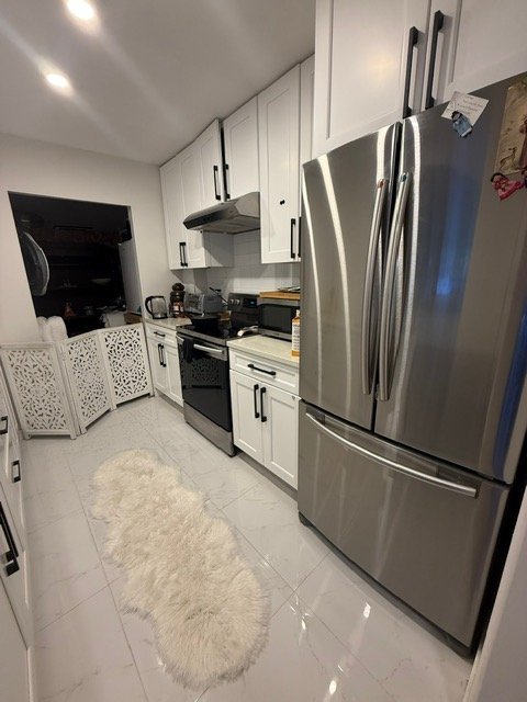 5900 Dover Crescent - Photo 3