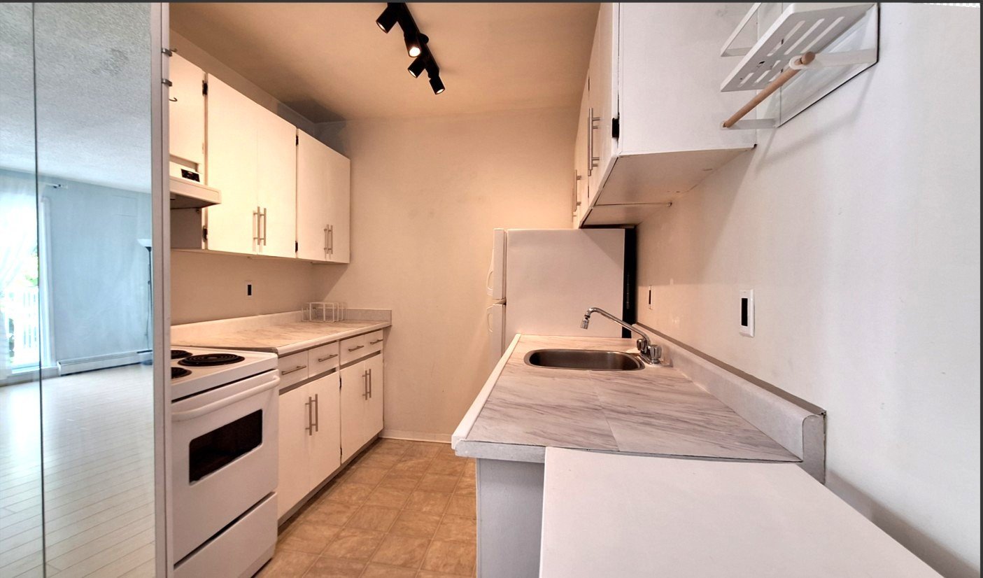 7280 Lindsay Road - Photo 2