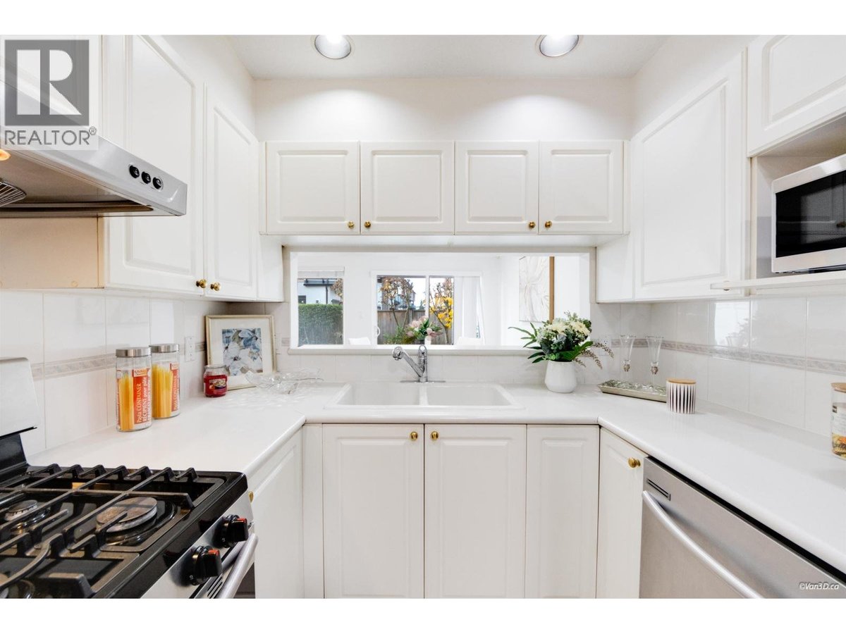 10795 NO 2 RD RICHMOND - Photo 8