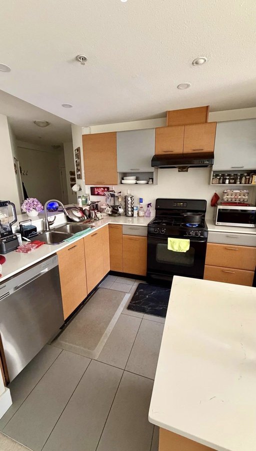 6033 Katsura Street - Photo 3