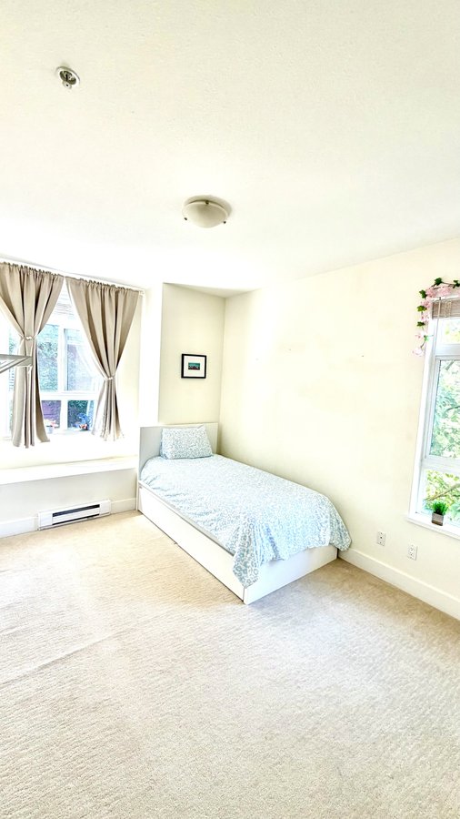 6033 Katsura Street - Photo 1