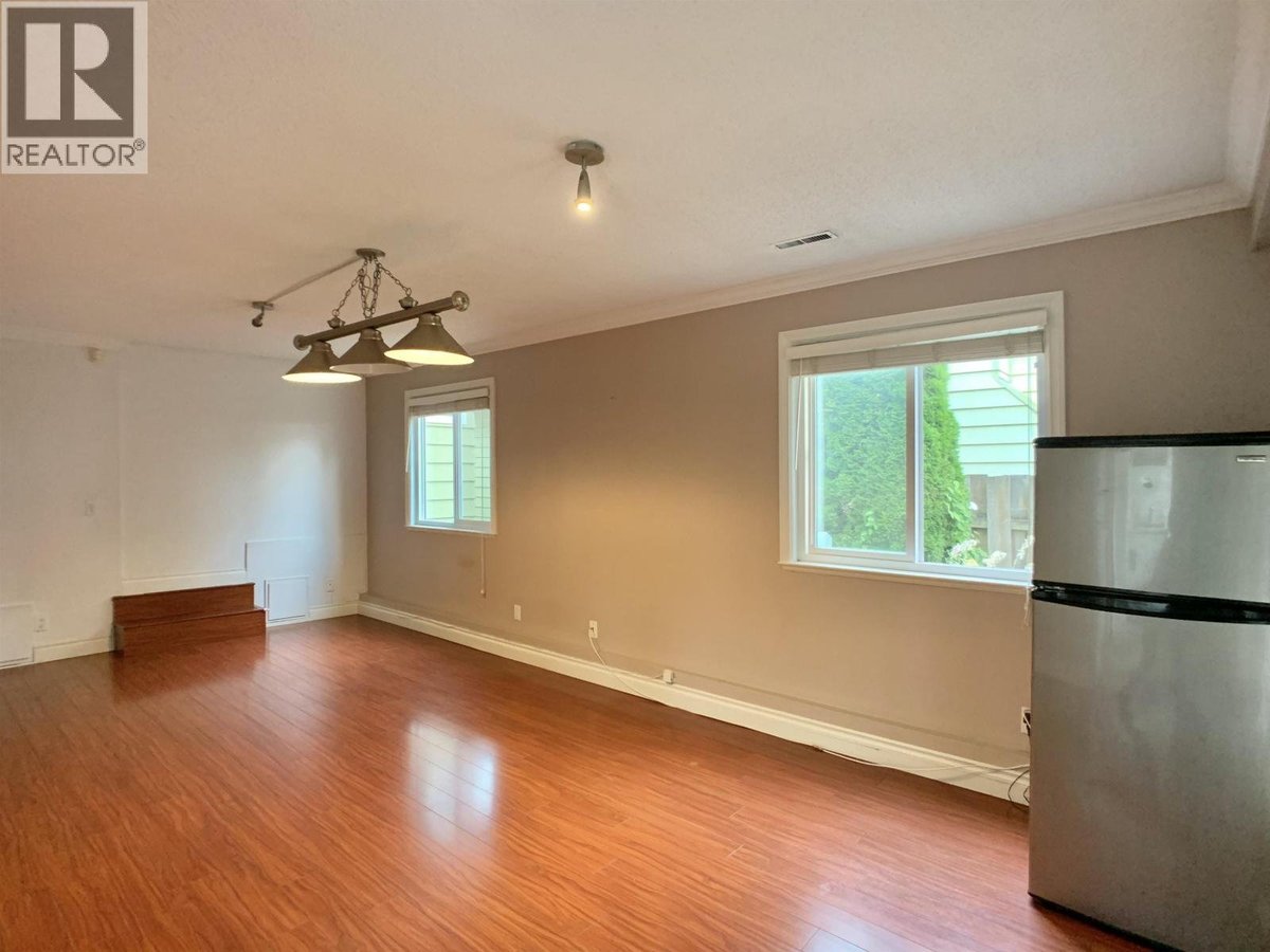 8540 WAGNER DRIVE - Photo 9
