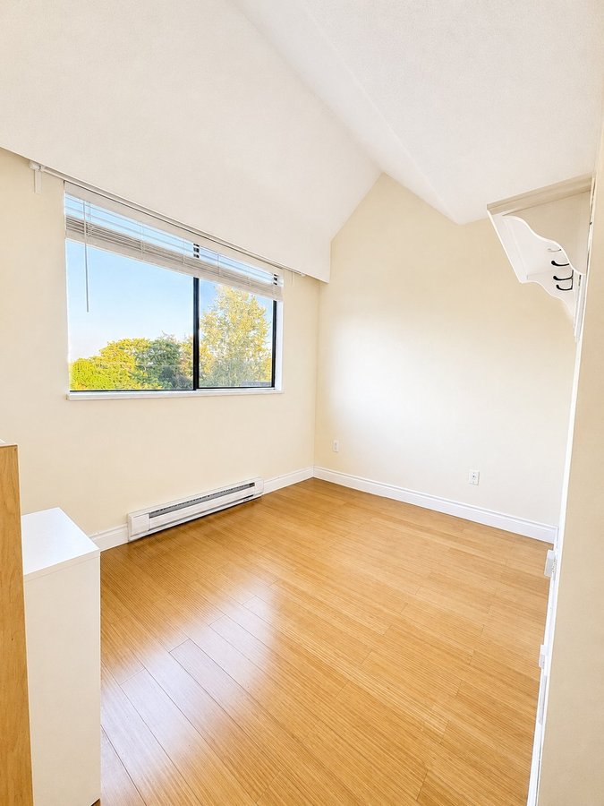 8120 Colonial Drive - Photo 6