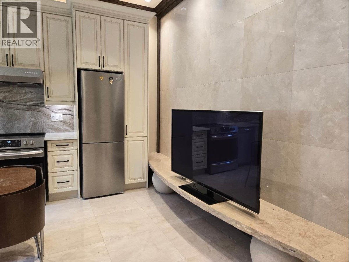 Suite 3431 LAMOND AVENUE - Photo 11