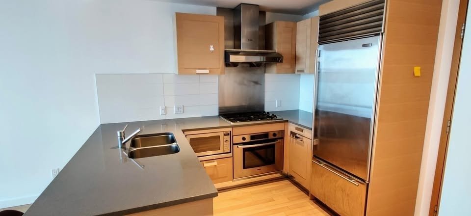 8080 Cambie Road - Photo 3