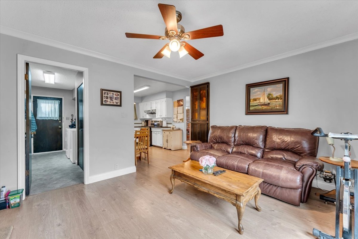 9231 Ryan Crescent - Photo 9
