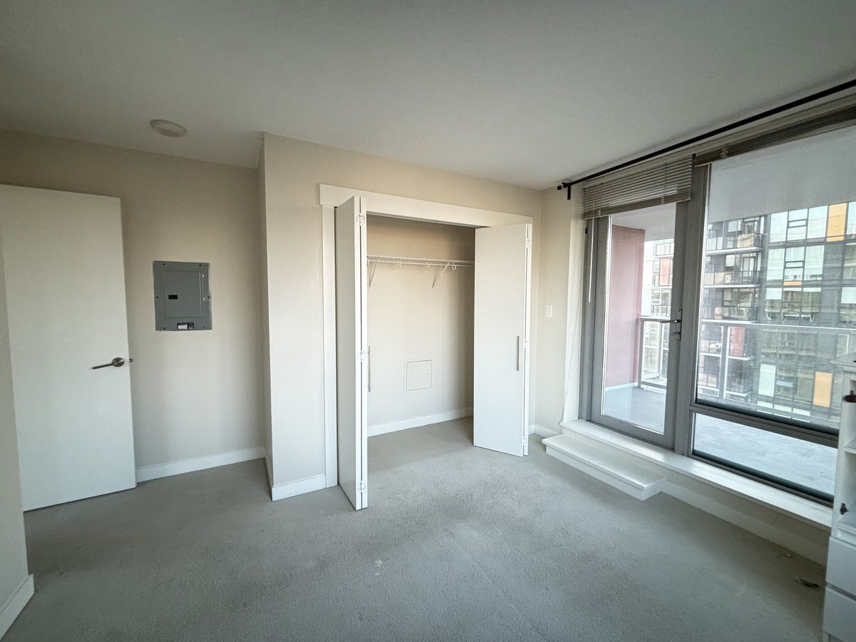 6733 Buswell Street - Photo 7