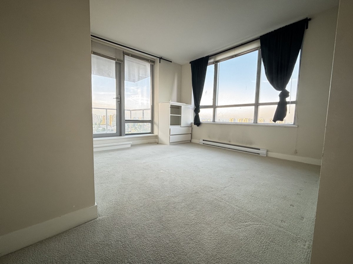 6733 Buswell Street - Photo 6