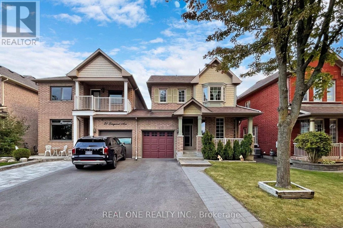 19 LONGWOOD AVENUE S - Photo 1