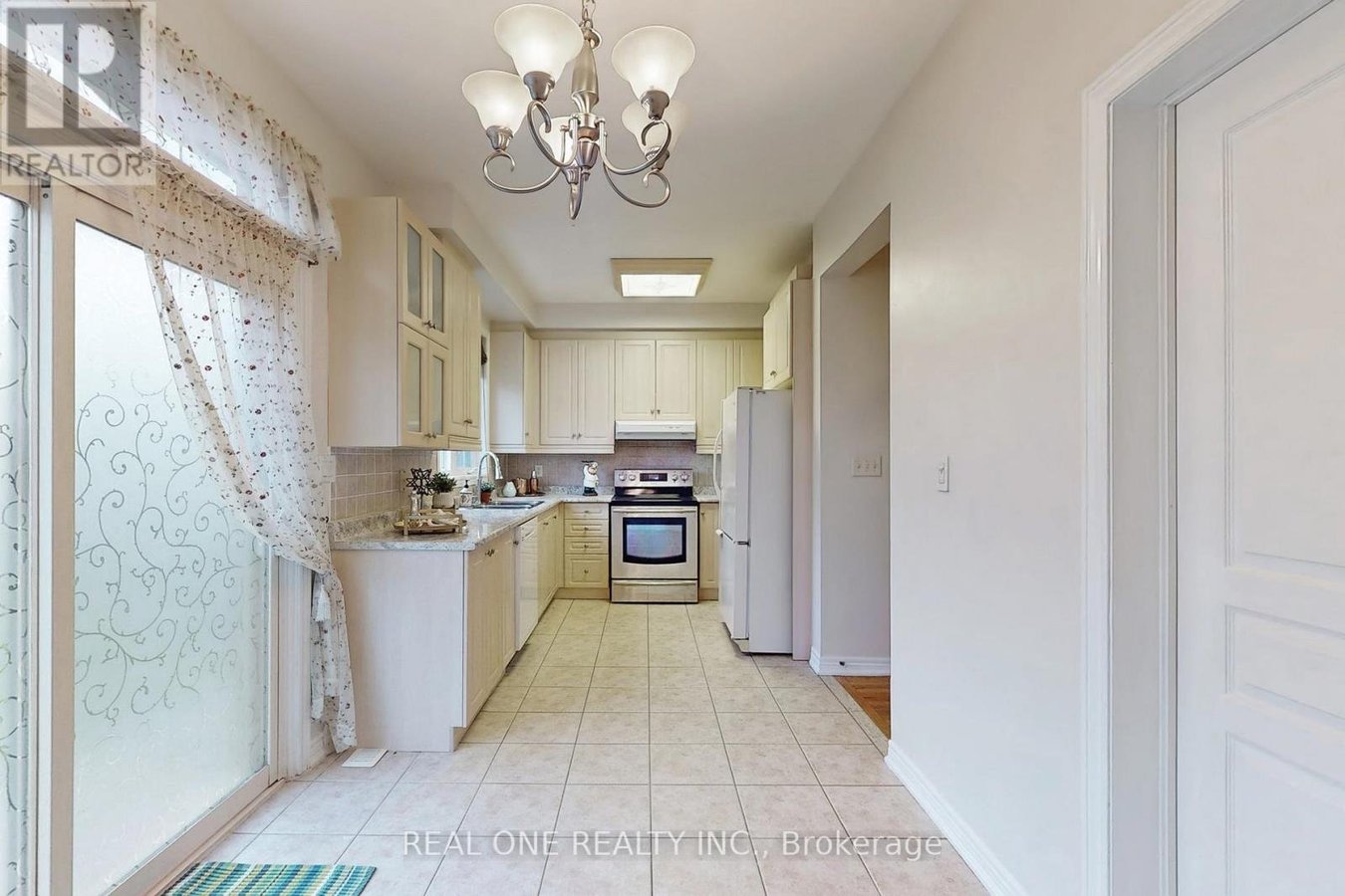 19 LONGWOOD AVENUE S - Photo 13