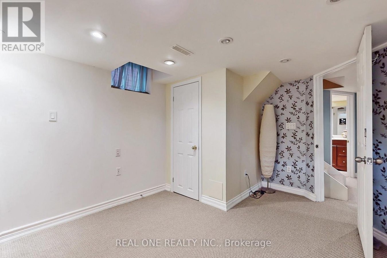 19 LONGWOOD AVENUE S - Photo 31