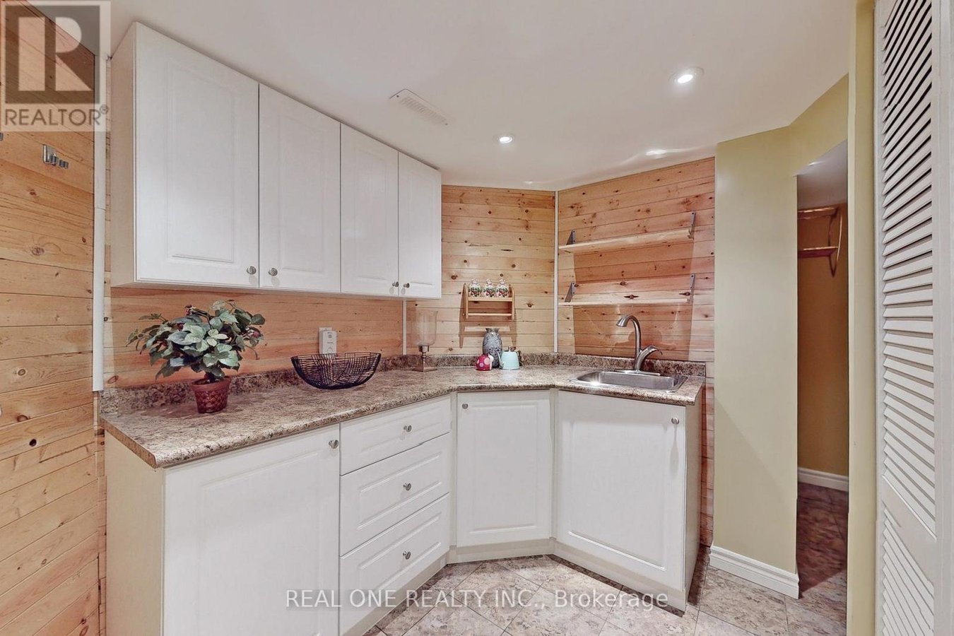 19 LONGWOOD AVENUE S - Photo 32