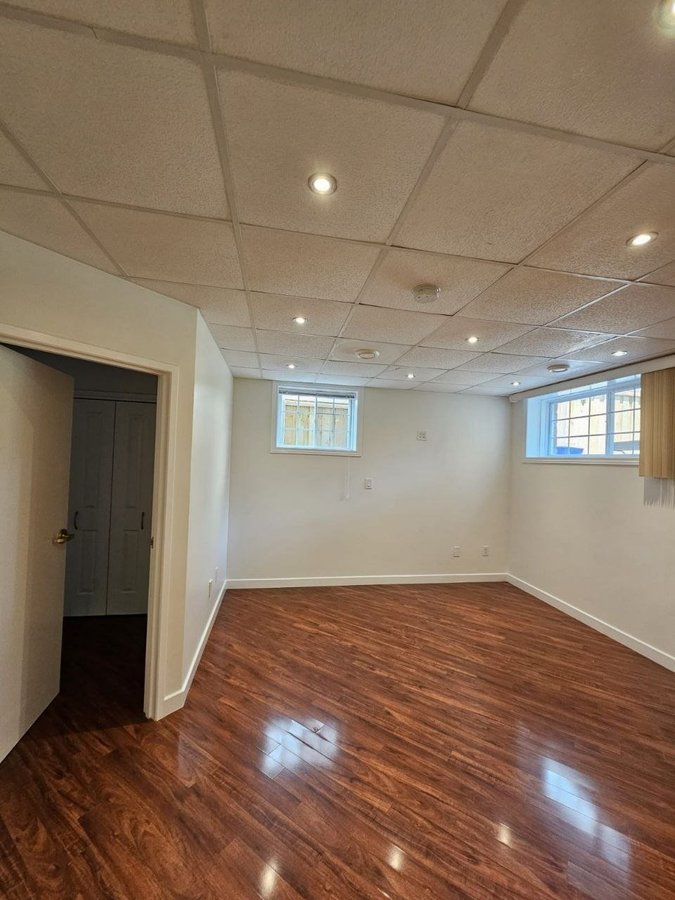 61 Fergus Avenue - Photo 2