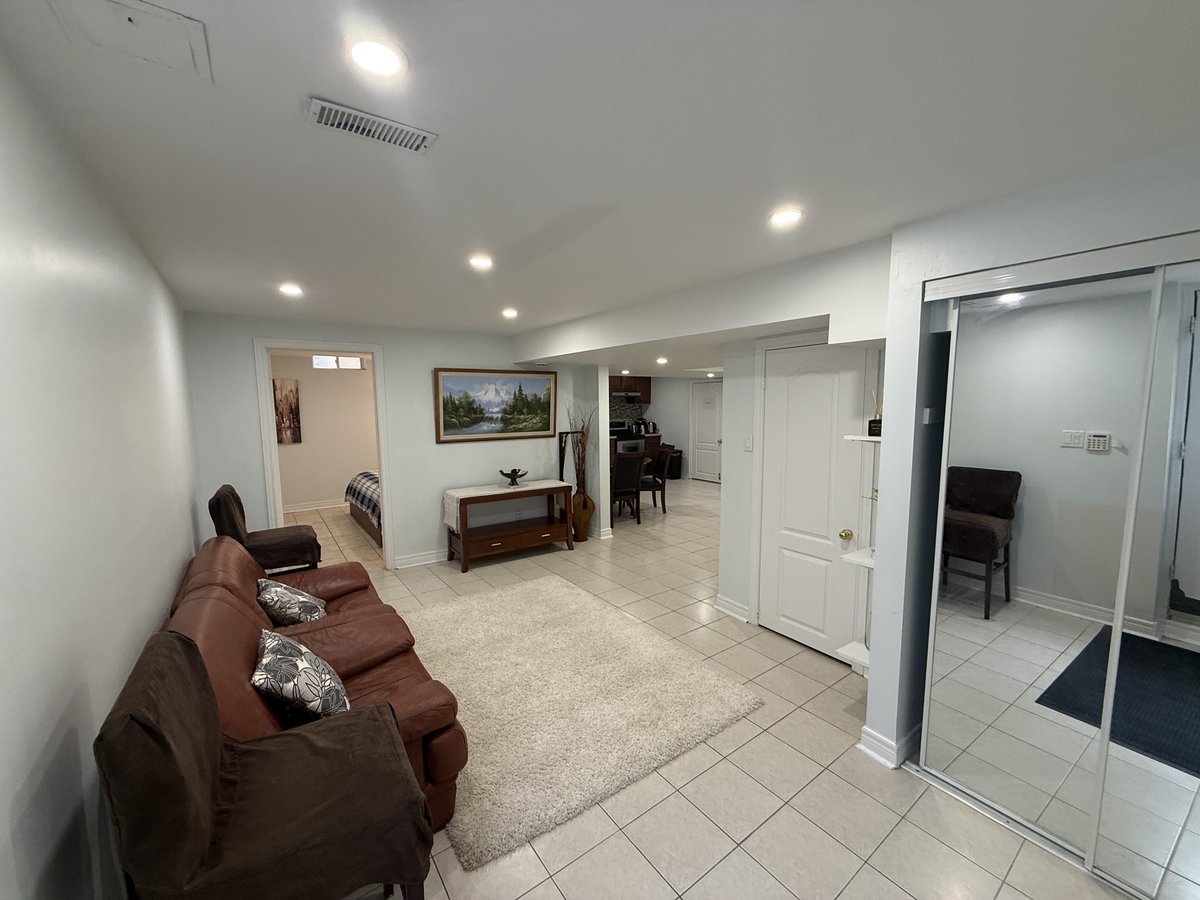 4 Aladdin Crescent - Photo 2