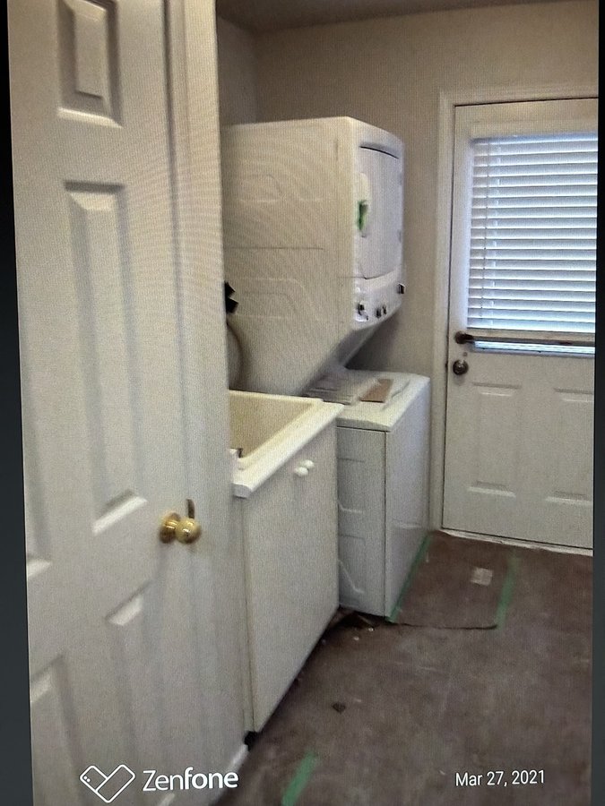 240 Bantry Avenue - Photo 3