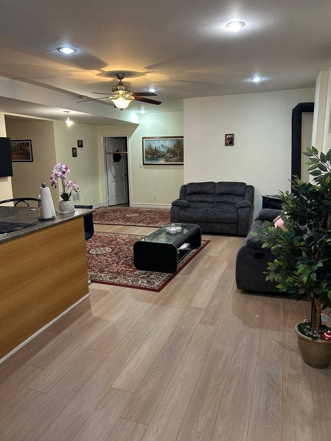 116 Leyburn Avenue - Photo 2