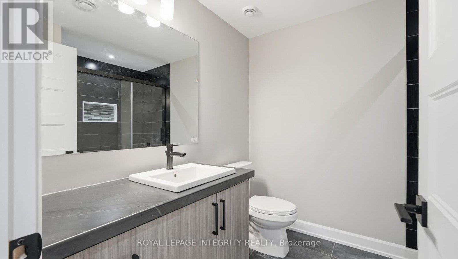 A - 1233 MONTBLANC CRESCENT - Photo 12