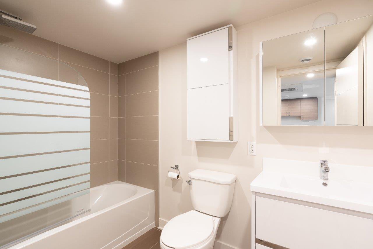 1300 Boulevard Alexis-Nihon - Photo 9