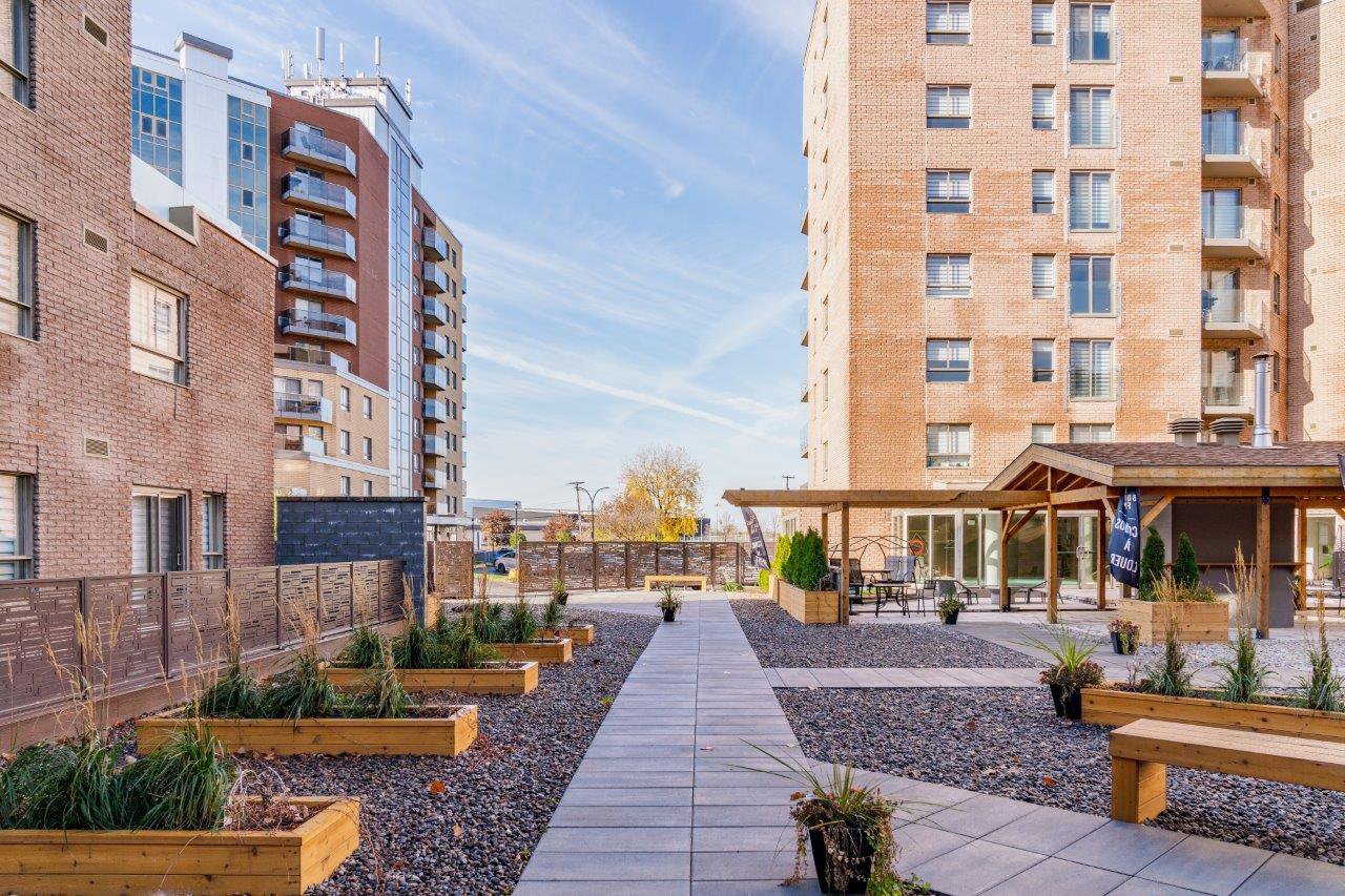 1300 Boulevard Alexis-Nihon - Photo 3