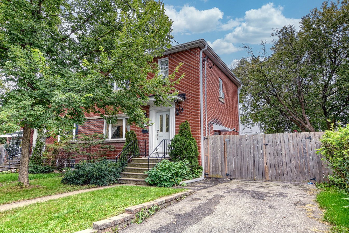 Rentals.ca ) SaintLaurent Apartments, Condos and Houses For Rent