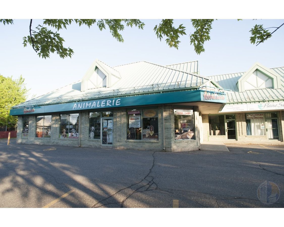 Louer.ca ) 1791 rue Principale, SainteJulie QC à Louer