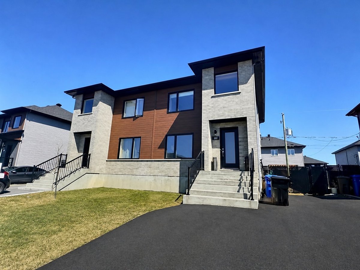 852 Avenue de la Traversée - Photo 1