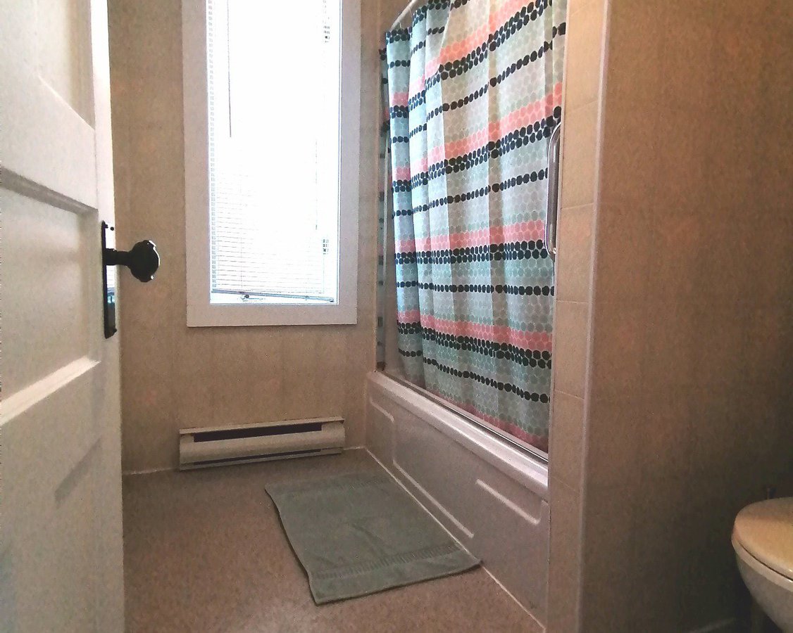 Private room furnished with fully equipped kitchen - Photo 5