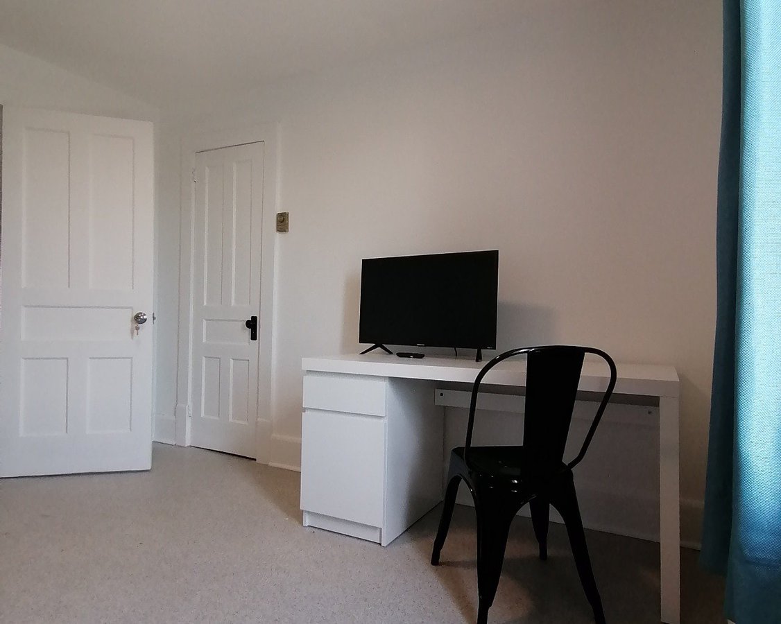 Private room furnished with fully equipped kitchen - Photo 6