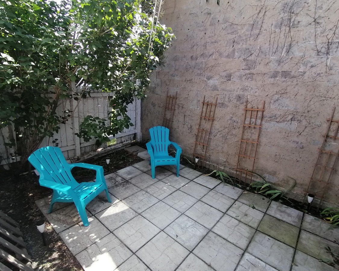 Private room furnished with fully equipped kitchen - Photo 11