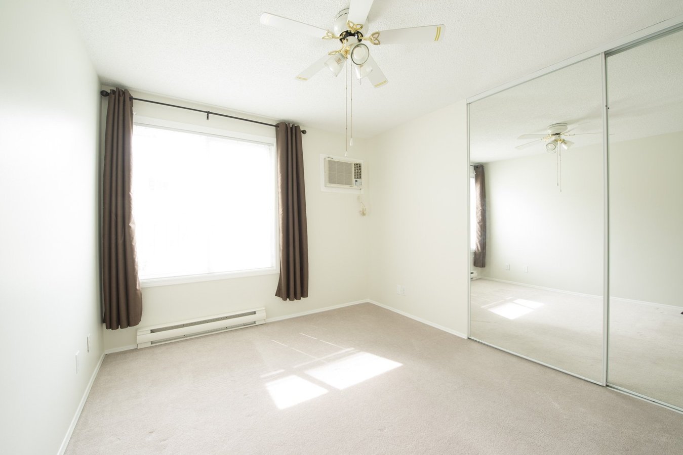 620 6th Street Northeast, Salmon Arm, BC - Apartment for rent