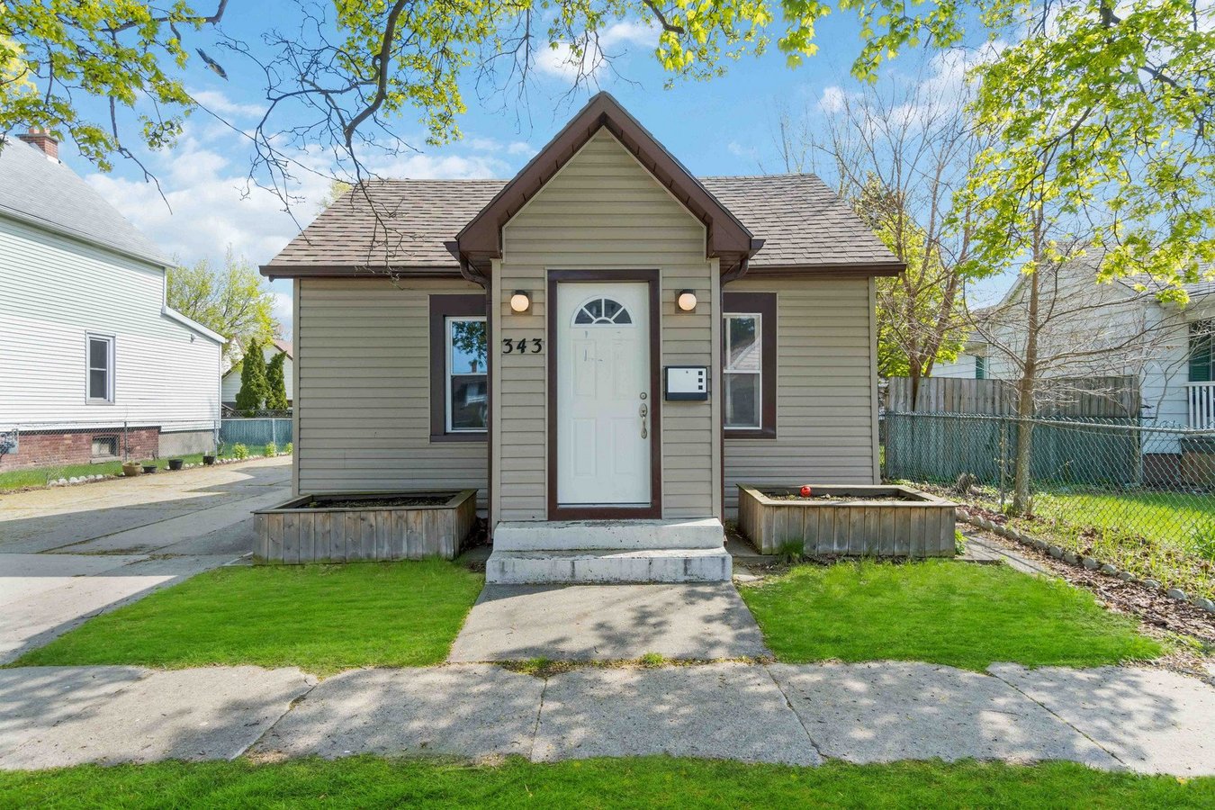 Rentals.ca Sarnia Apartments, Condos and Houses For Rent