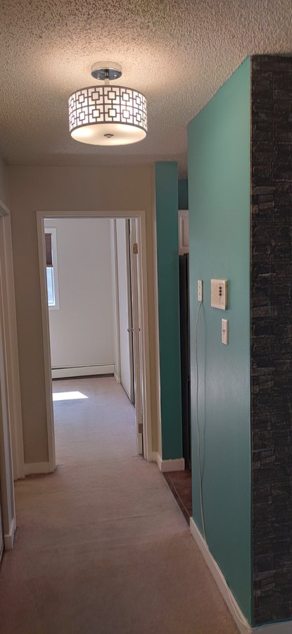 3308 33rd Street West - Photo 7