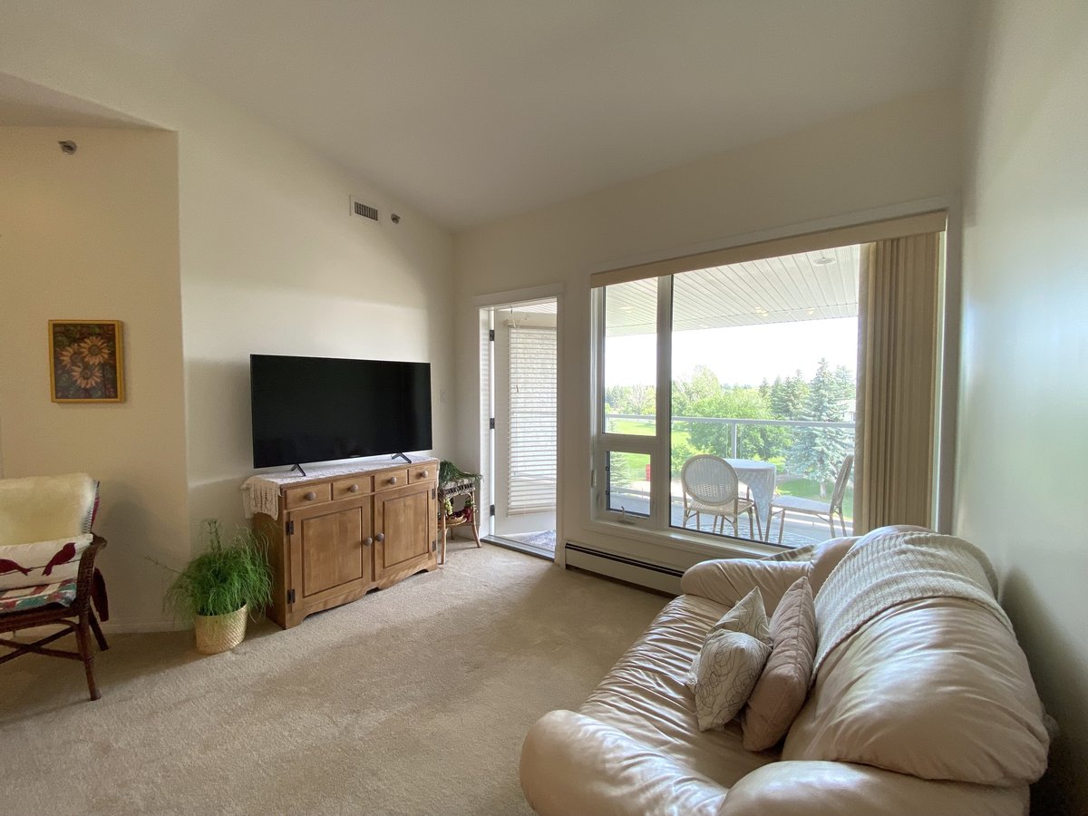110 Armistice Way - Photo 1