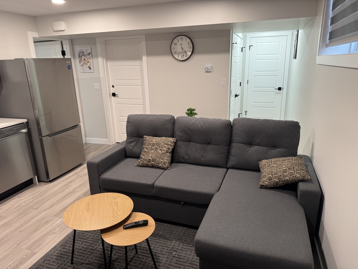556 Schmeiser Avenue - Photo 2