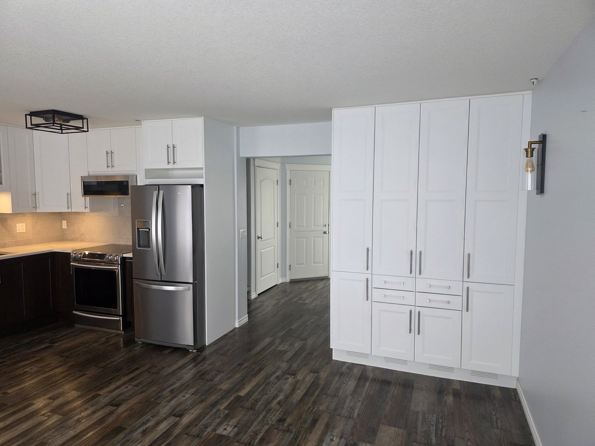 445 Bayfield Crescent - Photo 2