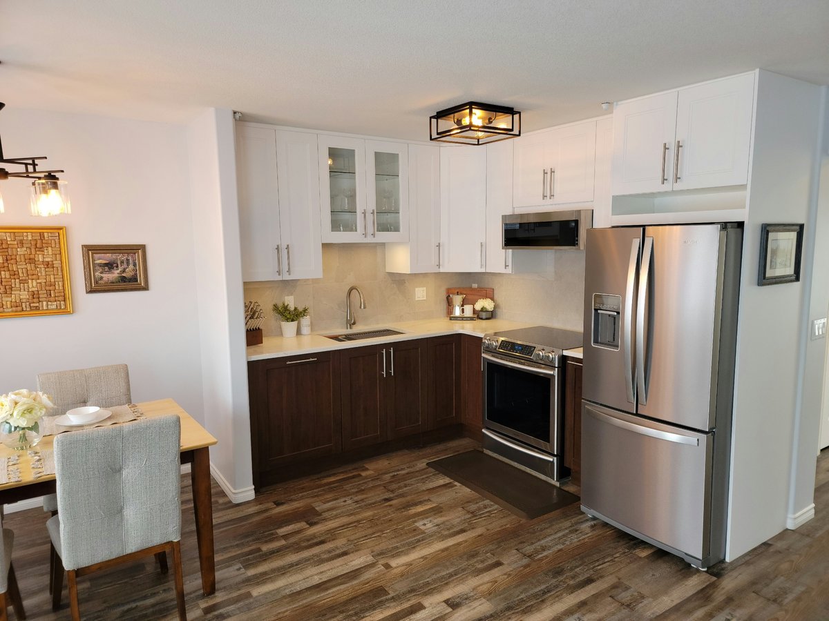 445 Bayfield Crescent - Photo 1