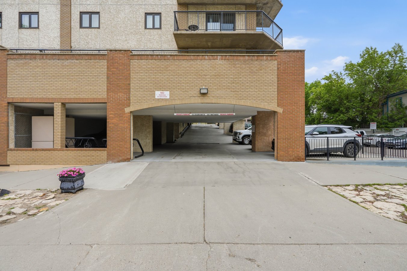 611 University Drive - Photo 2