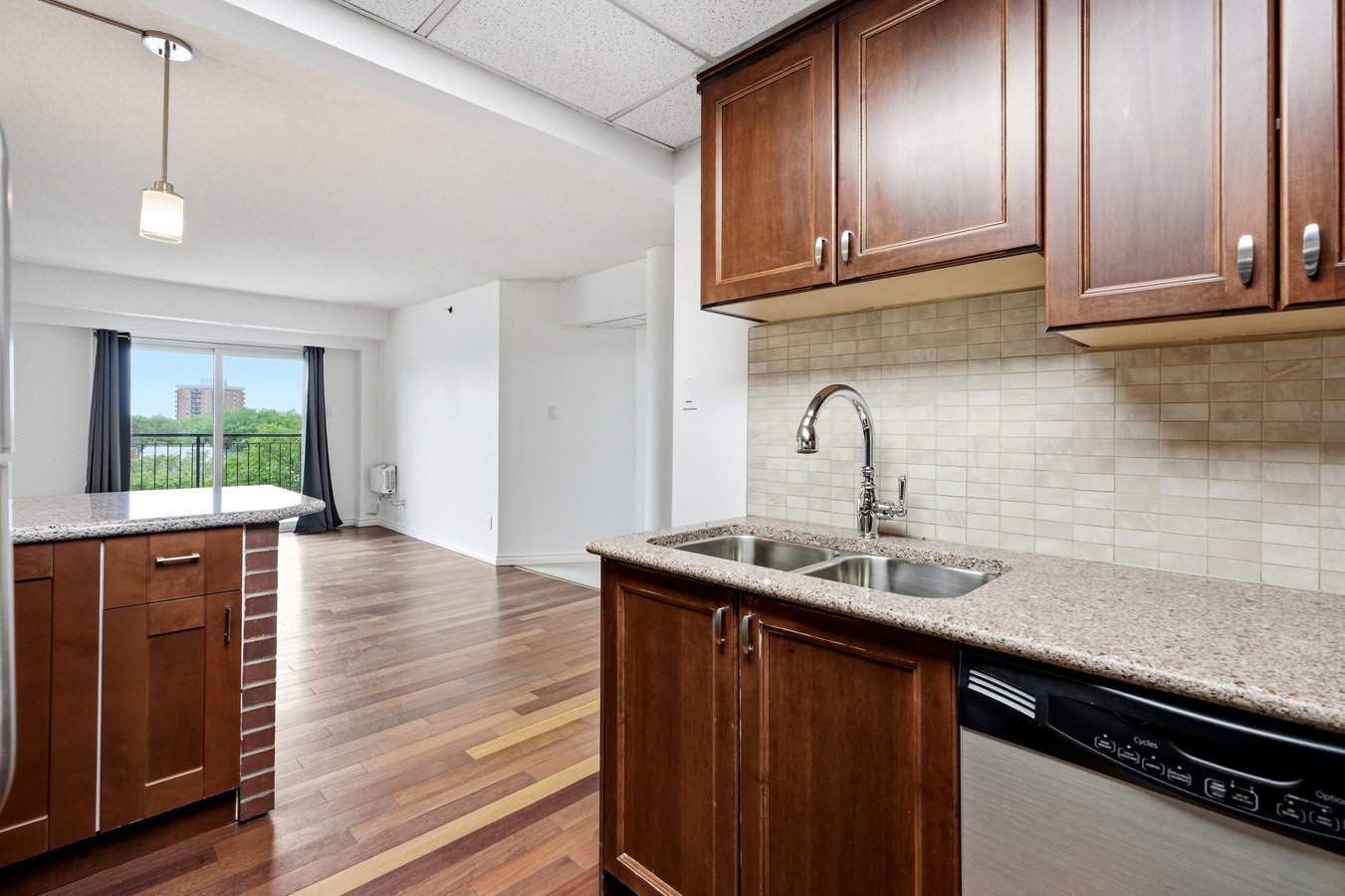 611 University Drive - Photo 6