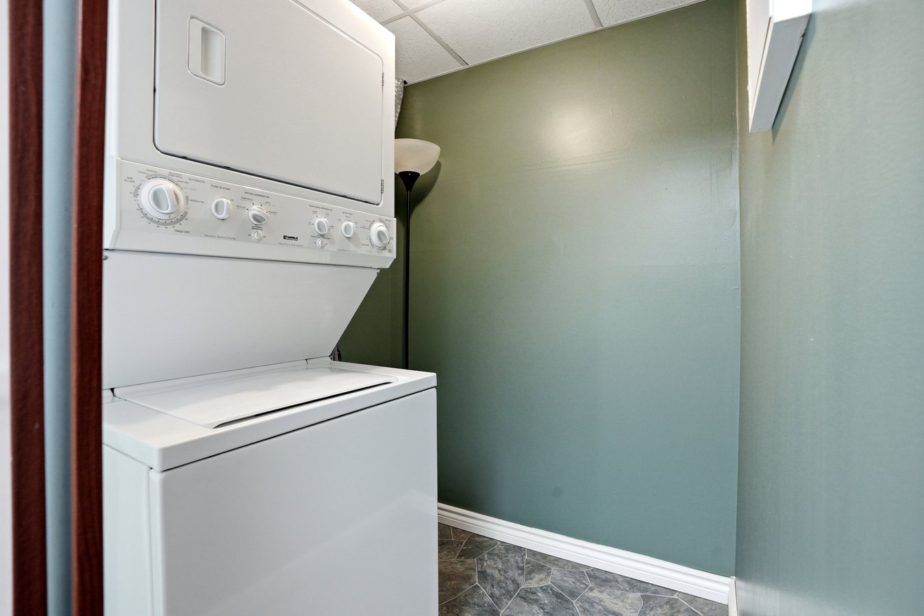 611 University Drive - Photo 8