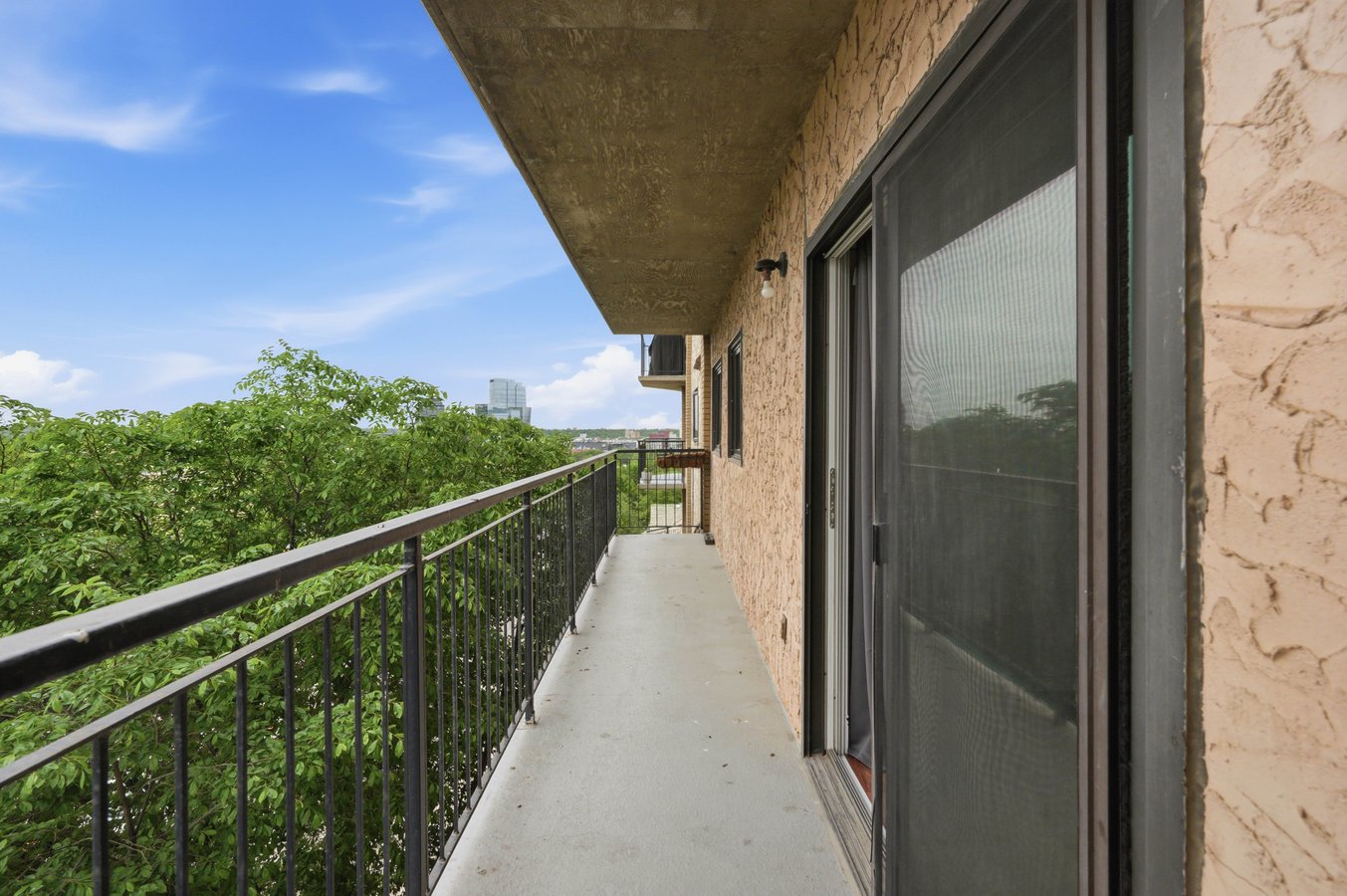611 University Drive - Photo 9