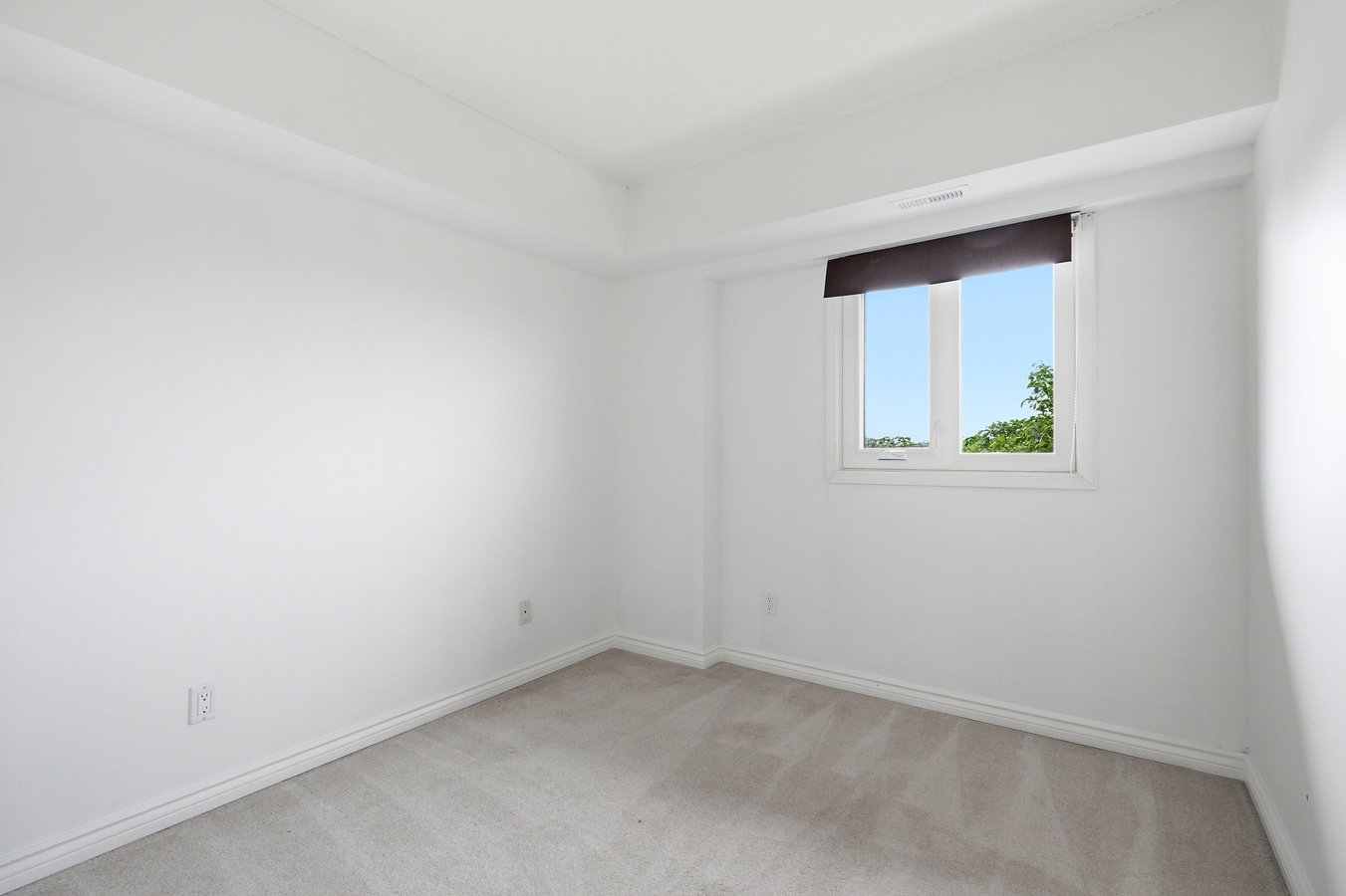 611 University Drive - Photo 13