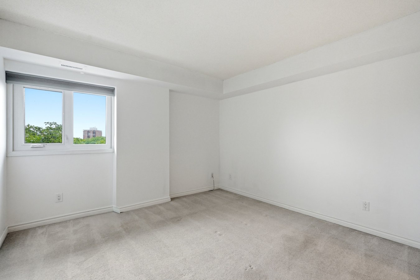 611 University Drive - Photo 15
