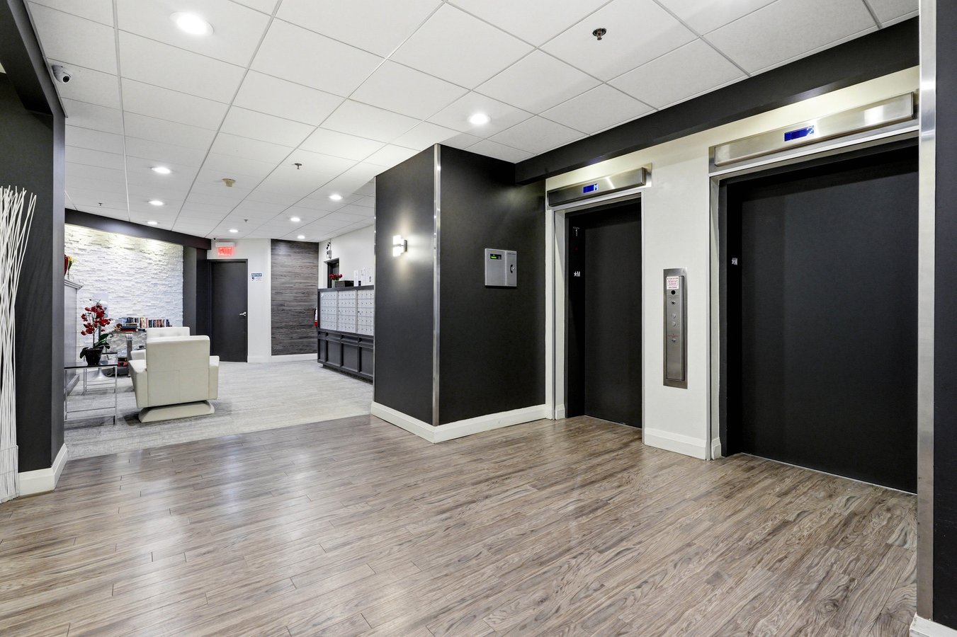 611 University Drive - Photo 19
