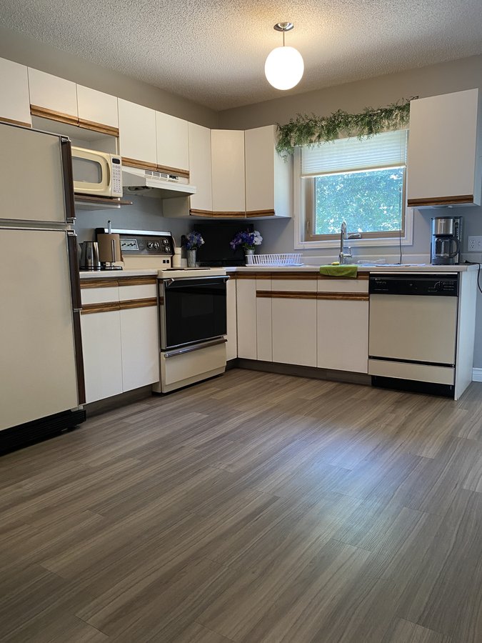 2510 Kenderdine Road - Photo 4