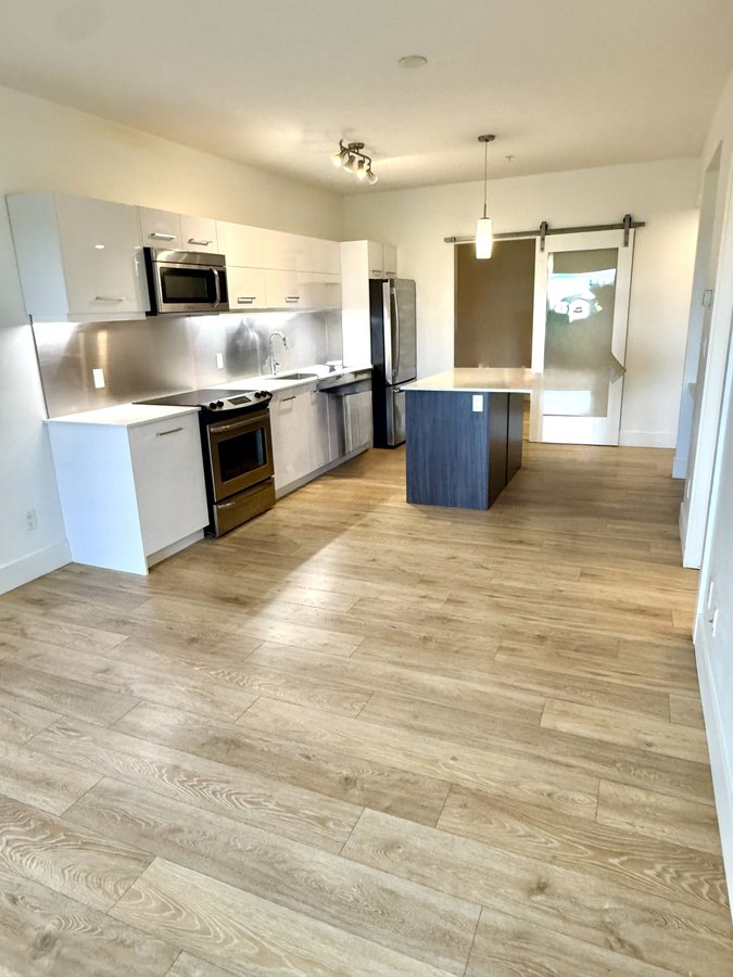 409 Avenue B South - Photo 2
