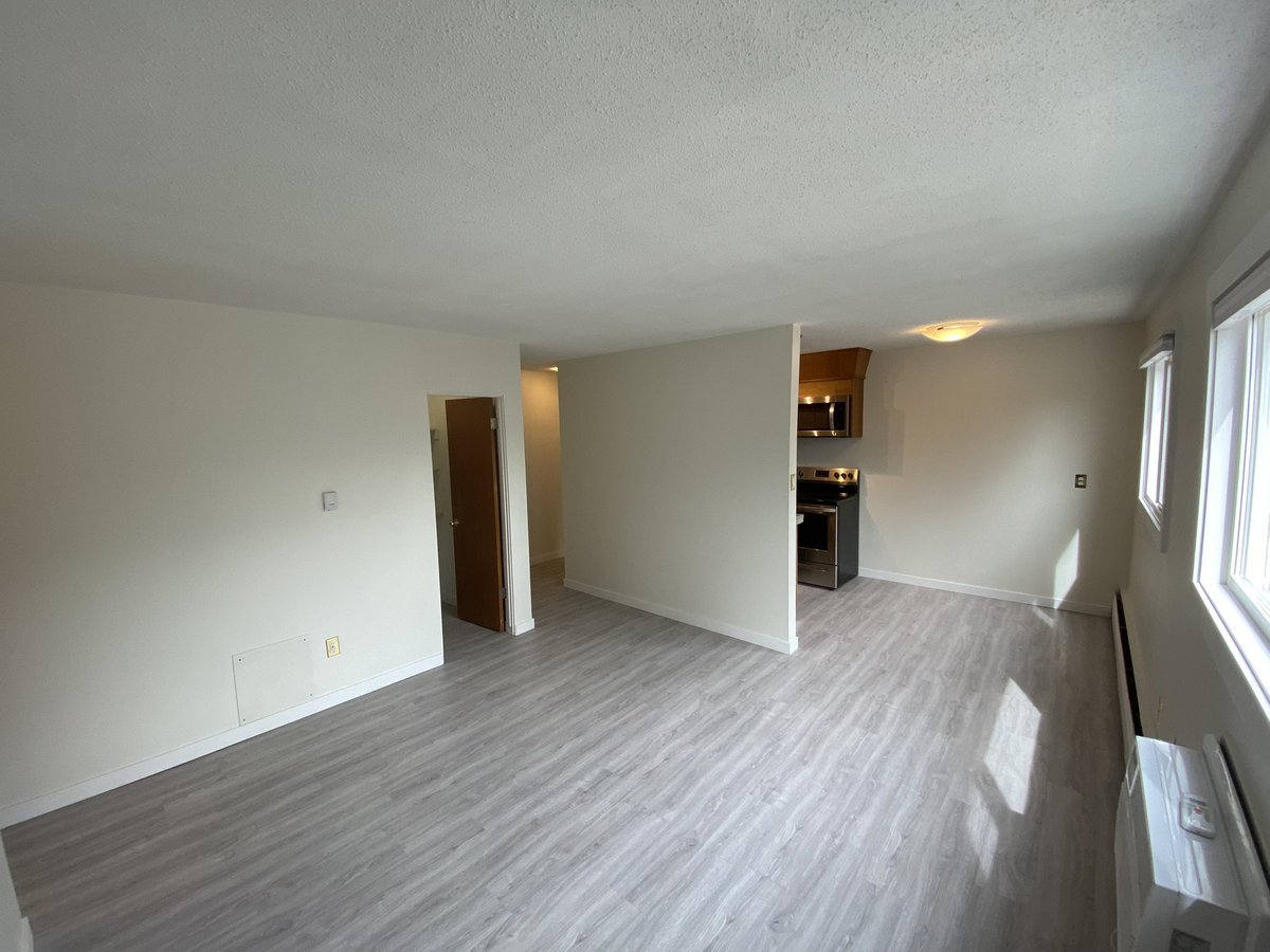 514 12 Street East - Photo 7