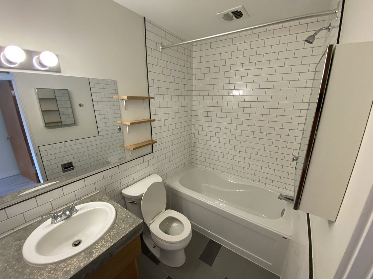 514 12 Street East - Photo 10