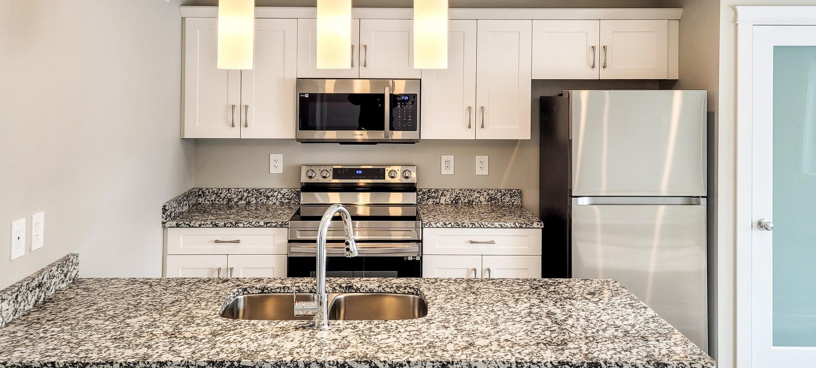 Saskatoon SK Houses and Condos for Rent