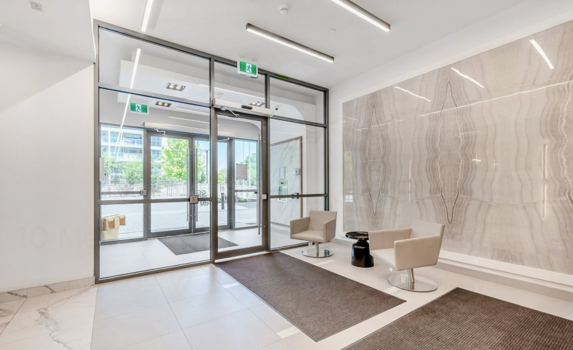 10 Meadowglen Place - Photo 12